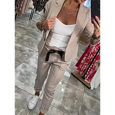 Eleonora | Completo sartoriale con blazer morbido e pantaloni dallo stile sportivo
