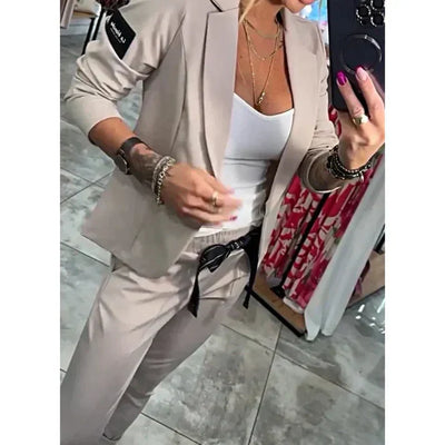 Eleonora | Completo sartoriale con blazer morbido e pantaloni dallo stile sportivo
