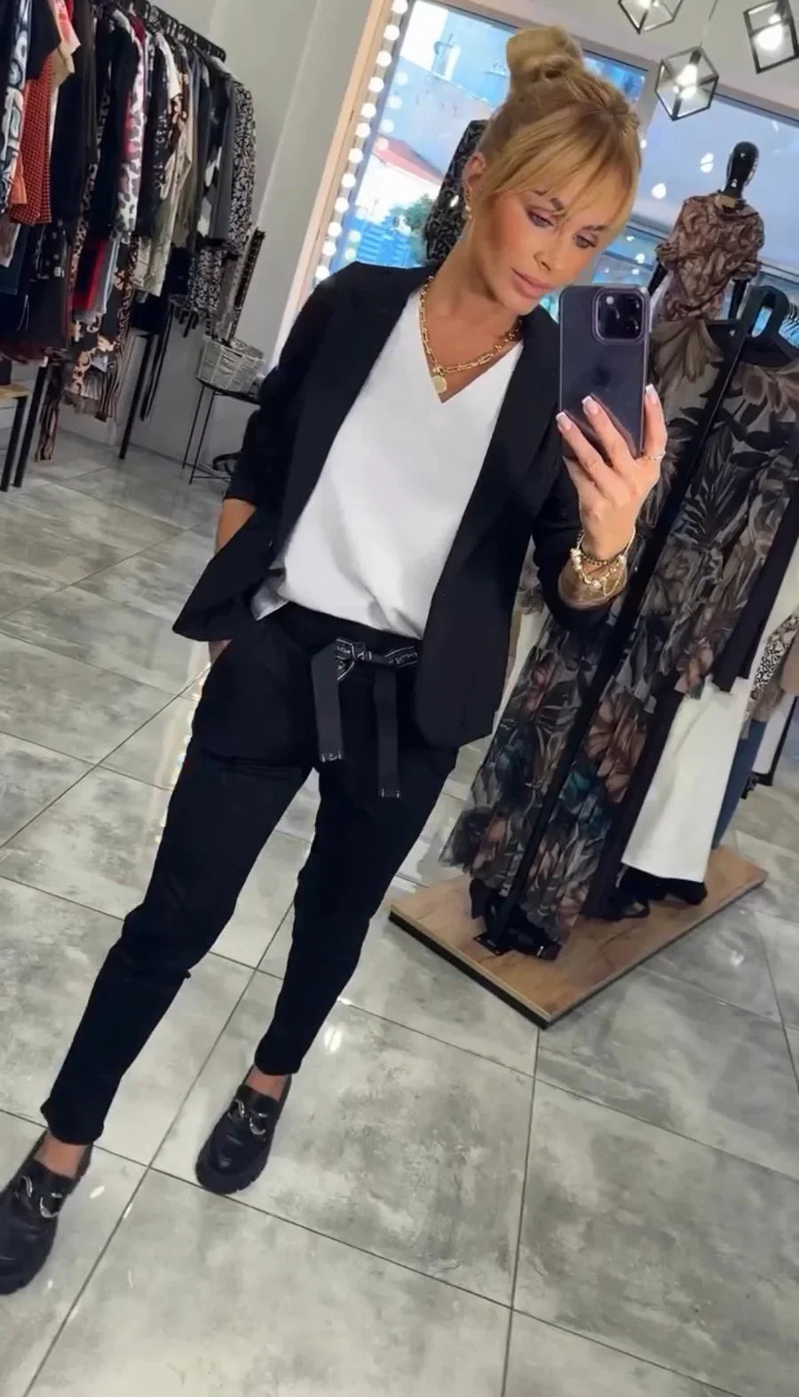 Eleonora | Completo sartoriale con blazer morbido e pantaloni dallo stile sportivo