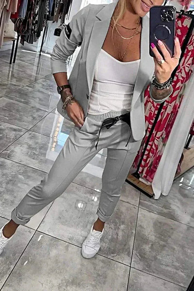 Eleonora | Completo sartoriale con blazer morbido e pantaloni dallo stile sportivo
